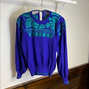 Vintage Embroidered Purple & Green 80’s‎ Women's Sweater- L